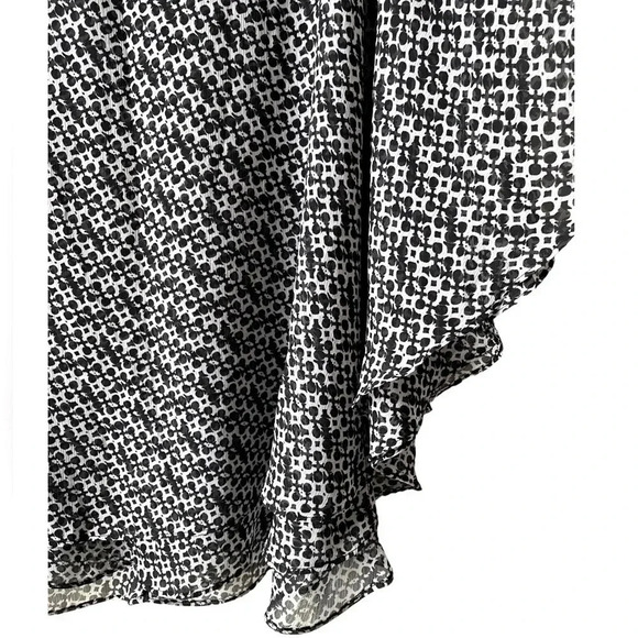 SIONI | Black and White Cold Shoulder Ruffle Trim Layered Poncho Top Size M - Picture 4 of 6